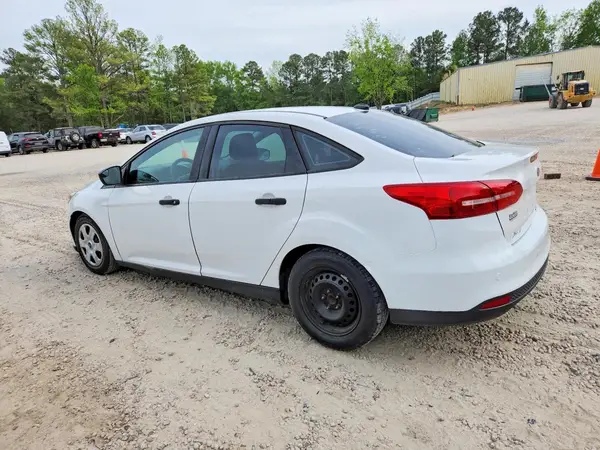 1FADP3E22GL242005 2016 FORD FOCUS - Image 2