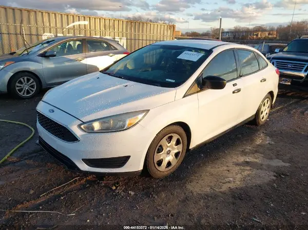 1FADP3E22GL281032 2016 FORD FOCUS - Image 2