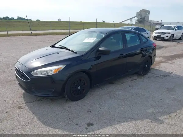 1FADP3E22GL315812 2016 FORD FOCUS - Image 2