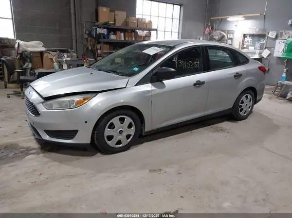 1FADP3E22GL352990 2016 FORD FOCUS - Image 2