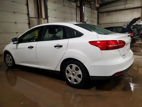 1FADP3E22GL354514 2016 FORD FOCUS - Image 2