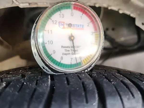 1FADP3E22GL365996 2016 FORD FOCUS - Image 2