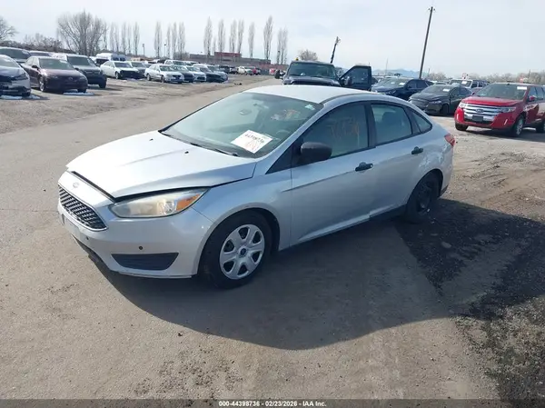 1FADP3E22GL366081 2016 FORD FOCUS - Image 2