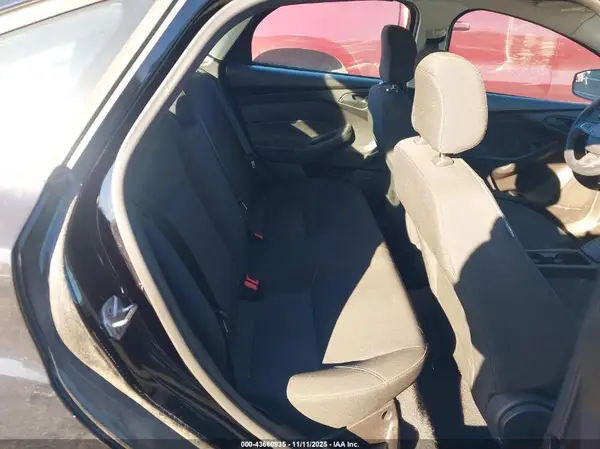 1FADP3E22GL376416 2016 FORD FOCUS - Image 8