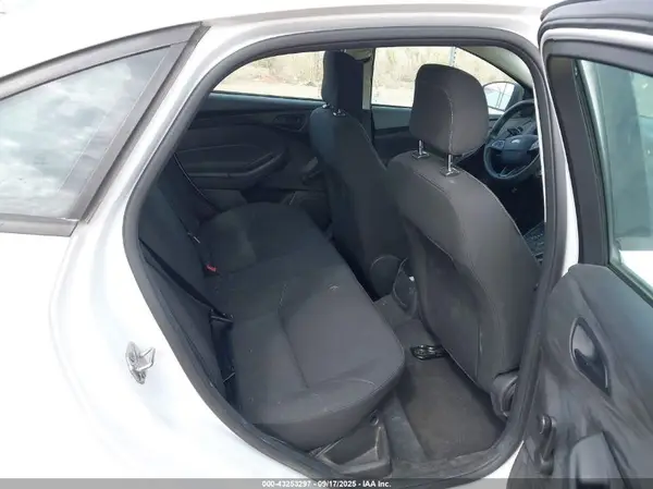 1FADP3E22GL380384 2016 FORD FOCUS - Image 8
