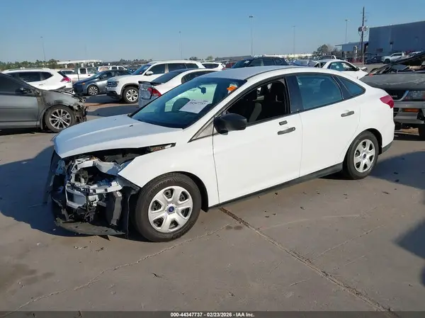 1FADP3E22GL385228 2016 FORD FOCUS - Image 2