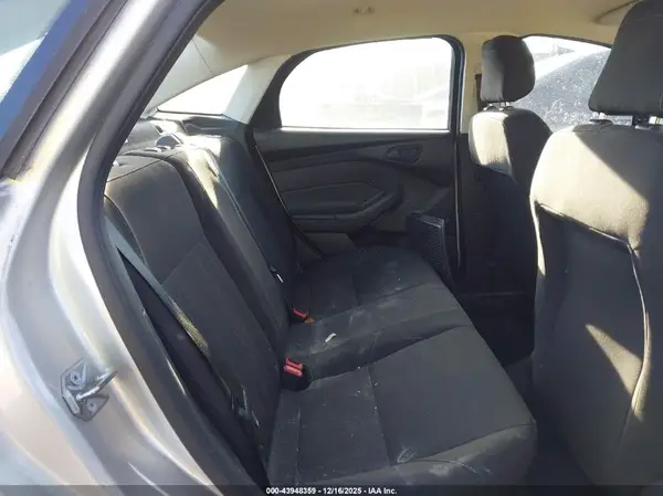1FADP3E22GL393801 2016 FORD FOCUS - Image 8