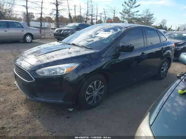 1FADP3E22HL212164 2017 FORD FOCUS - Image 2