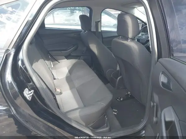 1FADP3E22HL212164 2017 FORD FOCUS - Image 8