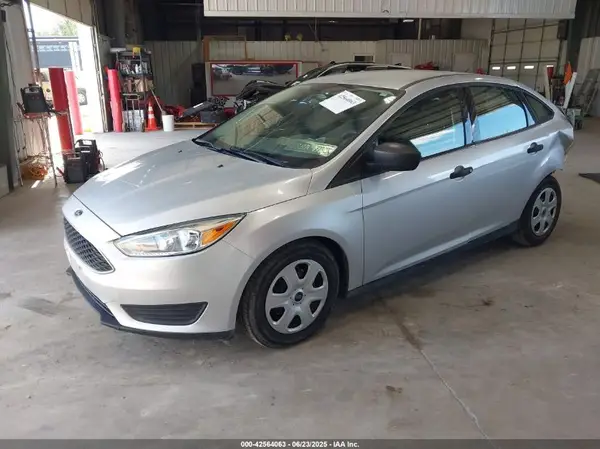 1FADP3E22HL221723 2017 FORD FOCUS - Image 2