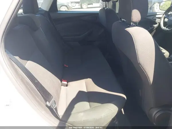 1FADP3E22HL252504 2017 FORD FOCUS - Image 8