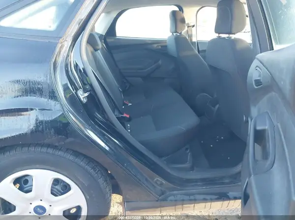 1FADP3E22HL252681 2017 FORD FOCUS - Image 8