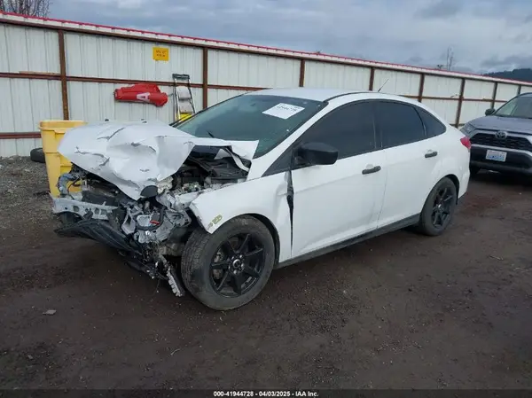 1FADP3E22HL263289 2017 FORD FOCUS - Image 2