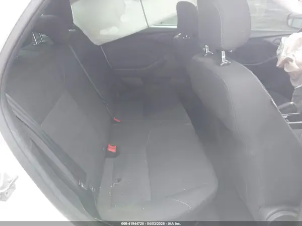 1FADP3E22HL263289 2017 FORD FOCUS - Image 8