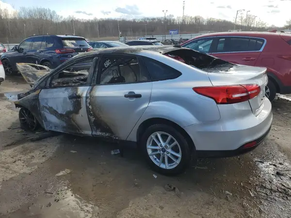 1FADP3E22HL279184 2017 FORD FOCUS - Image 2