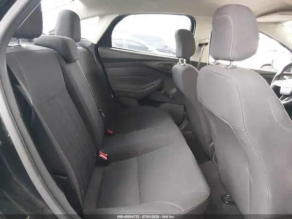 1FADP3E22HL325211 2017 FORD FOCUS - Image 8