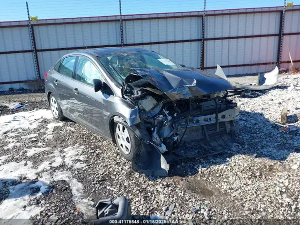 1FADP3E22HL337620 2017 FORD FOCUS - Image 1