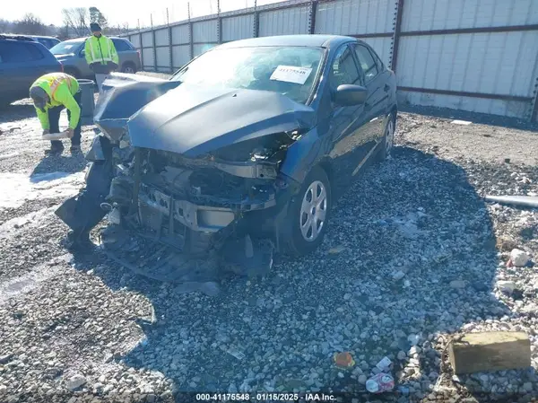 1FADP3E22HL337620 2017 FORD FOCUS - Image 2