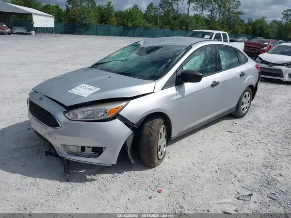 1FADP3E22HL338220 2017 FORD FOCUS - Image 2