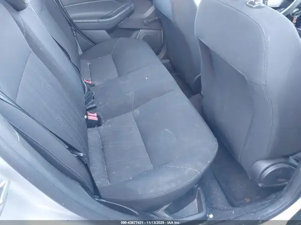 1FADP3E22HL338945 2017 FORD FOCUS - Image 8
