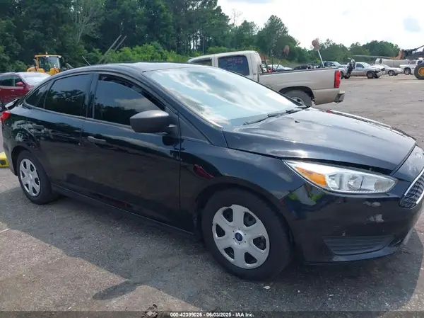 1FADP3E22JL214759 2018 FORD FOCUS - Image 1