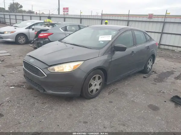 1FADP3E22JL216706 2018 FORD FOCUS - Image 2