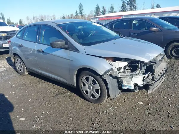 1FADP3E22JL260575 2018 FORD FOCUS - Image 1