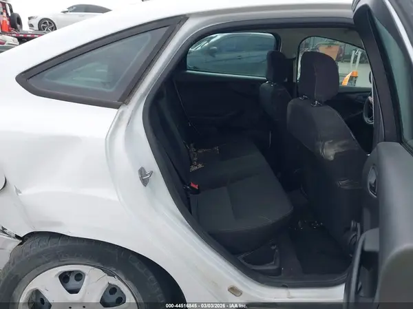 1FADP3E22JL277330 2018 FORD FOCUS - Image 8