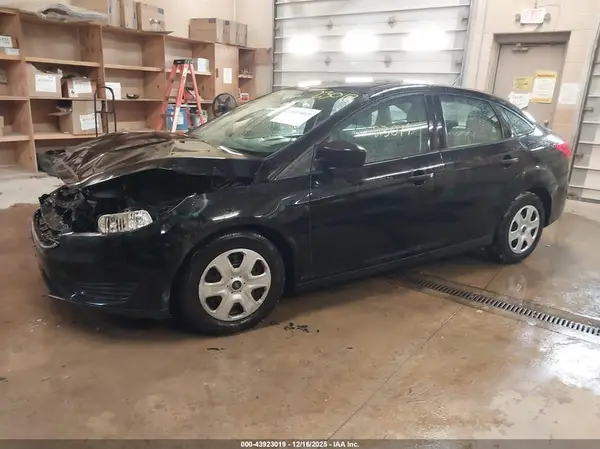 1FADP3E22JL285508 2018 FORD FOCUS - Image 2