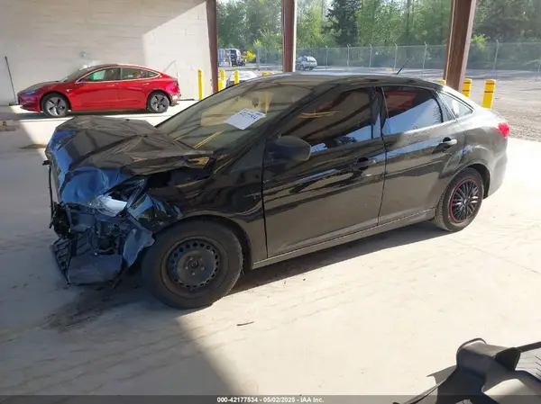 1FADP3E22JL287940 2018 FORD FOCUS - Image 2