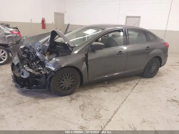 1FADP3E22JL298159 2018 FORD FOCUS - Image 2