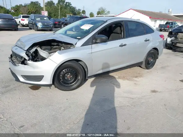 1FADP3E22JL321357 2018 FORD FOCUS - Image 2