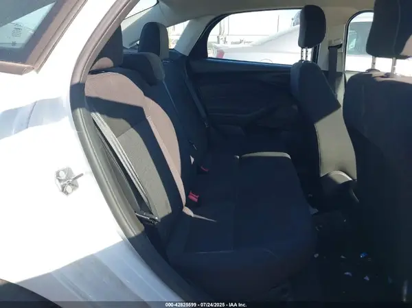 1FADP3E23GL277488 2016 FORD FOCUS - Image 8