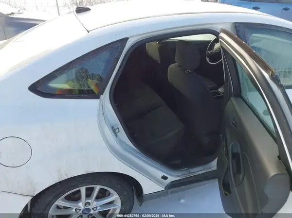 1FADP3E23GL295005 2016 FORD FOCUS - Image 8