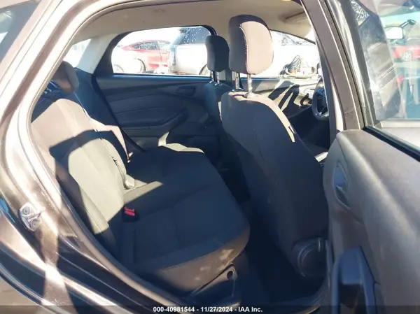 1FADP3E23GL331517 2016 FORD FOCUS - Image 8