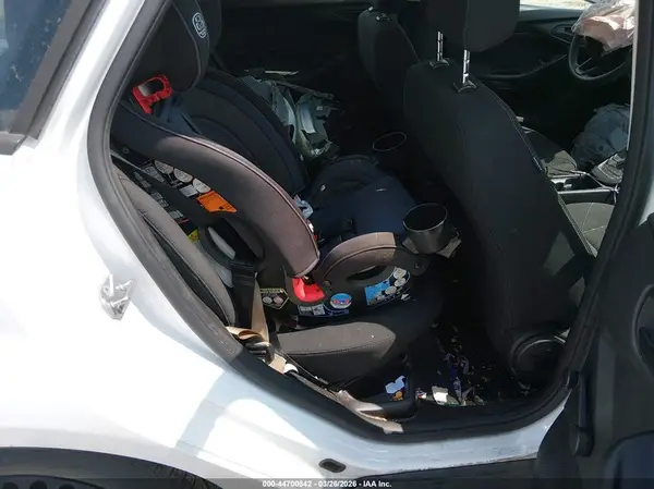 1FADP3E23GL399591 2016 FORD FOCUS - Image 8