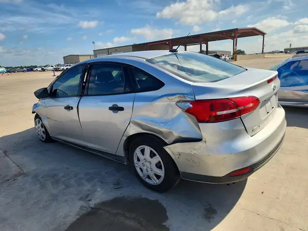 1FADP3E23HL204526 2017 FORD FOCUS - Image 2