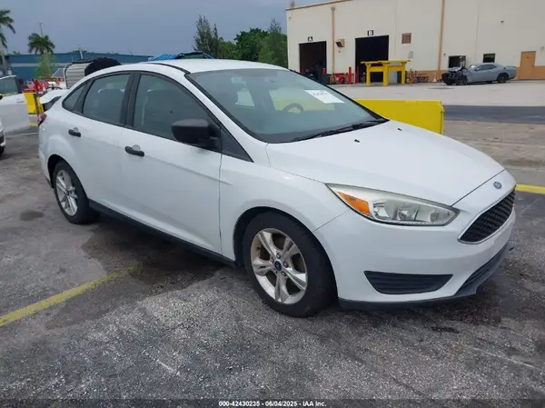 1FADP3E23HL221360 2017 FORD FOCUS - Image 1
