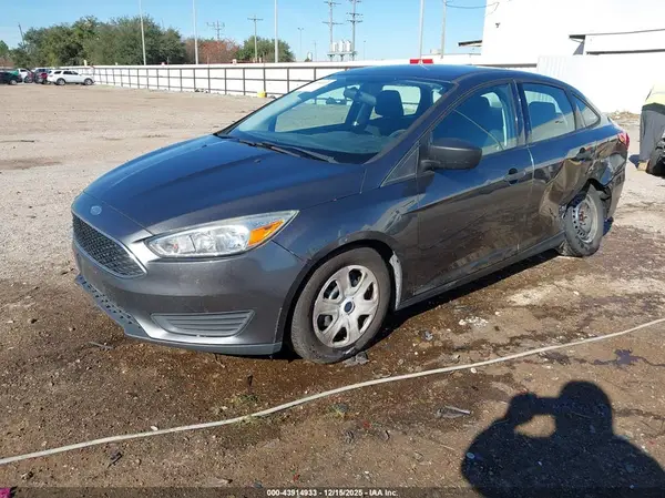 1FADP3E23HL253807 2017 FORD FOCUS - Image 2