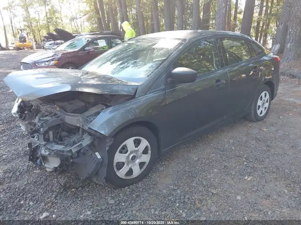 1FADP3E23HL256853 2017 FORD FOCUS - Image 2