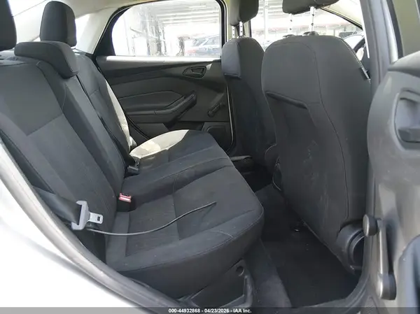 1FADP3E23HL274589 2017 FORD FOCUS - Image 8