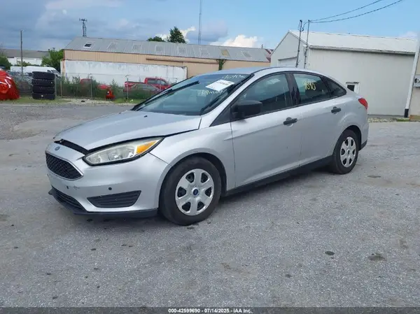 1FADP3E23HL279226 2017 FORD FOCUS - Image 2