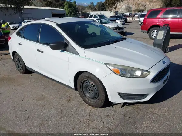 1FADP3E23HL284524 2017 FORD FOCUS - Image 1