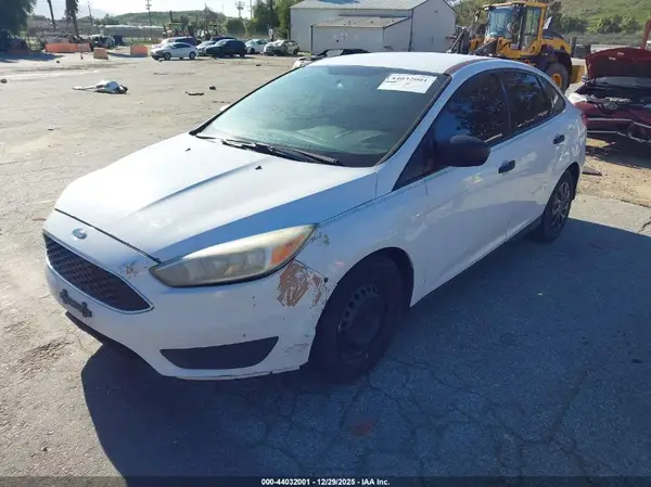 1FADP3E23HL284524 2017 FORD FOCUS - Image 2
