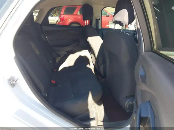 1FADP3E23HL284524 2017 FORD FOCUS - Image 8