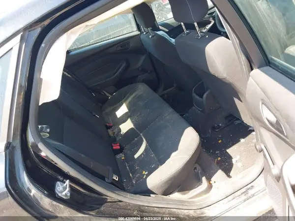 1FADP3E23HL301404 2017 FORD FOCUS - Image 8
