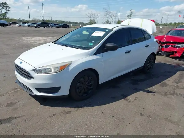 1FADP3E23HL346004 2017 FORD FOCUS - Image 2