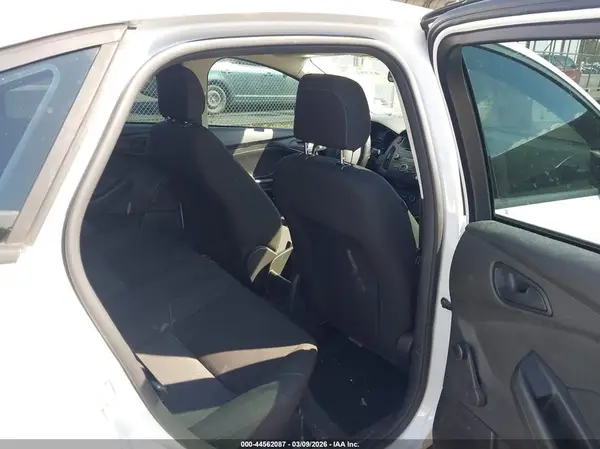 1FADP3E23HL346004 2017 FORD FOCUS - Image 8