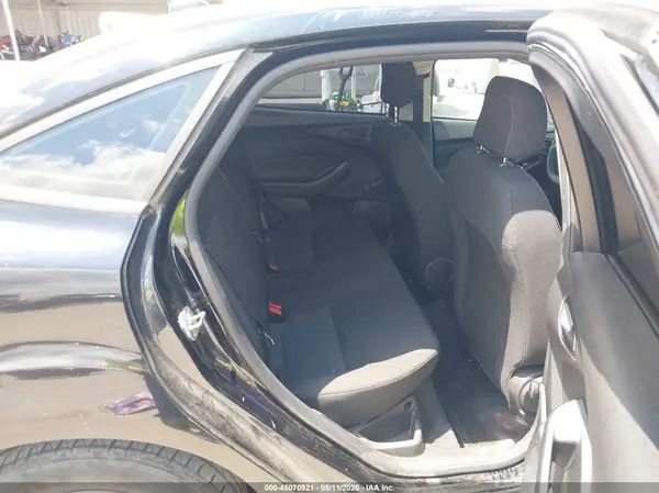 1FADP3E23HL348500 2017 FORD FOCUS - Image 8