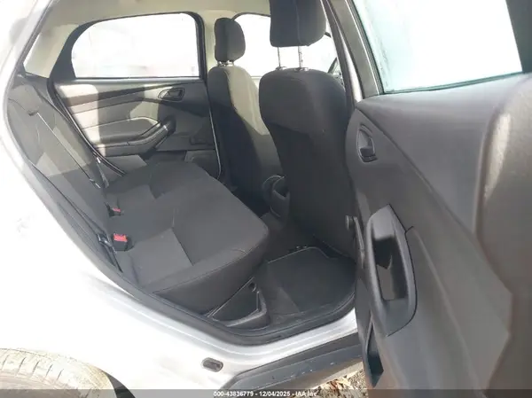 1FADP3E23JL200935 2018 FORD FOCUS - Image 8